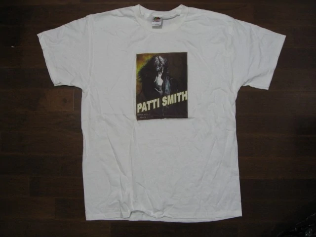 Patti Smith - Baby Was A Black Sheep- T-Shirt