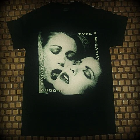 TYPE O NEGATIVE - Bloody Kisses - T-Shirt
